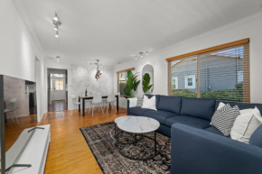 Cali-Craftsman - 3BR - New Backyard - Central - AC